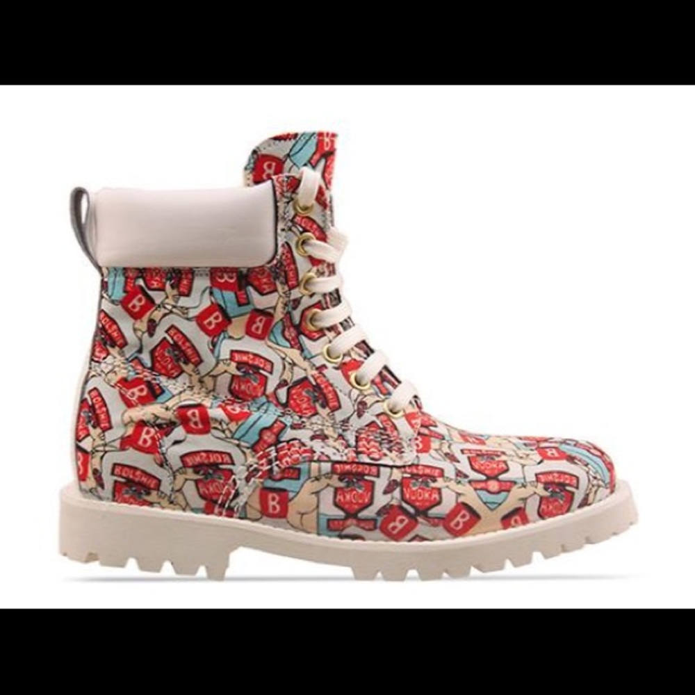 - Bolshie boots style LOOKS like Timberlands ultra rare VODKA boots!!!